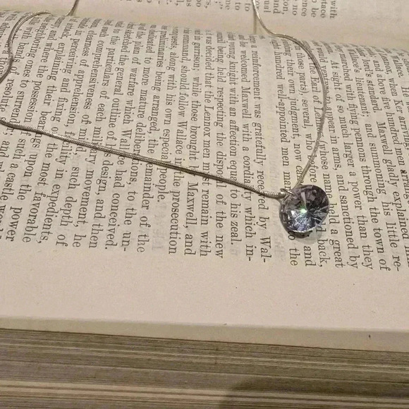 Joe Fresh Jewelry - Joe fresh necklace silvertone with clear gemstones